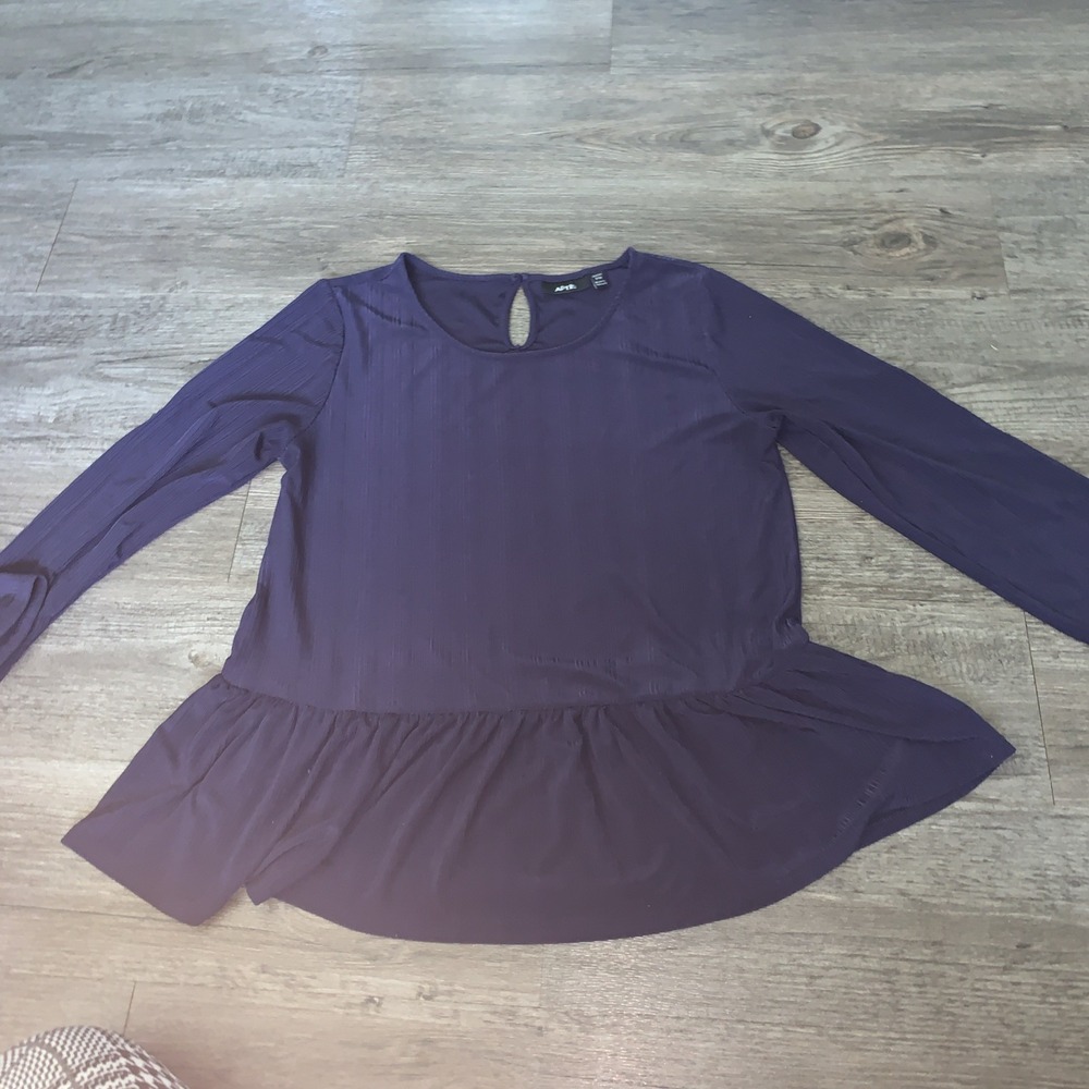 APT. 9 Navy Blue 3/4 Sleeve Keyhole Back Peplum Top Blouse PM
